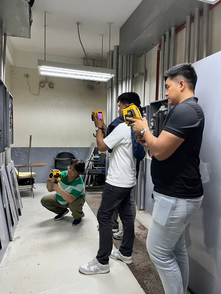 Thermography training in progress