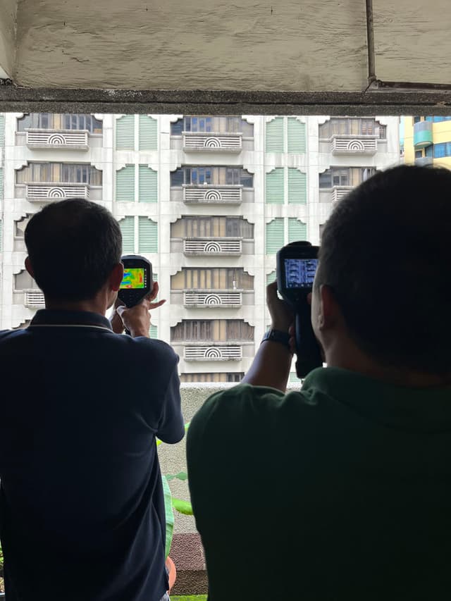 Students in thermography course